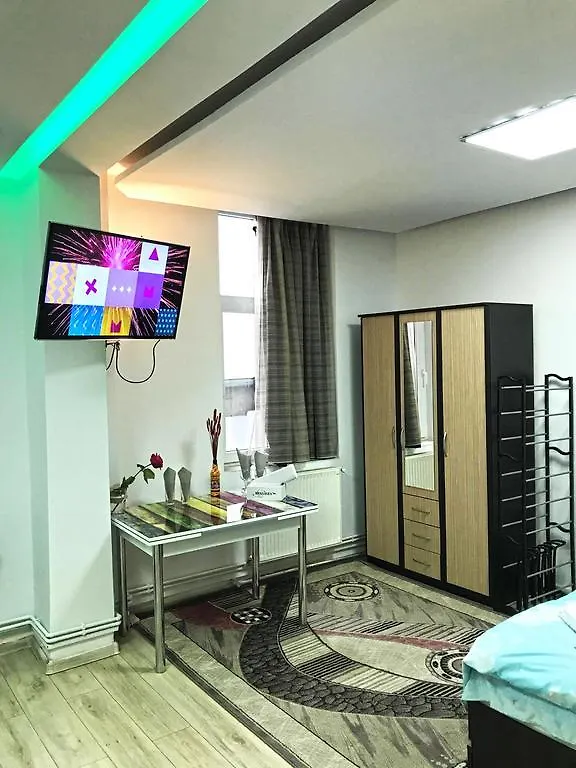 Victoriei Square Apartment Bucharest